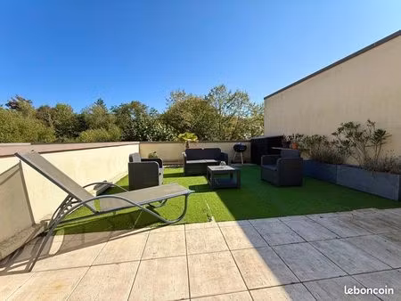 duplex lumineux avec grande terrasse sans vis-à-vis – esprit maison