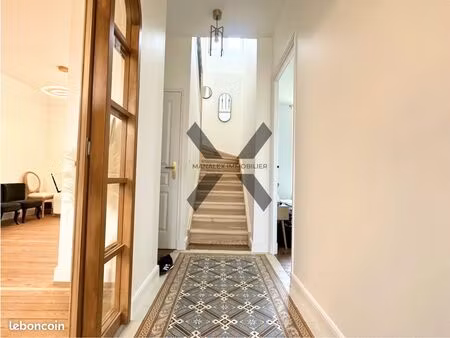 maison de ville 5 pièces 164 m²