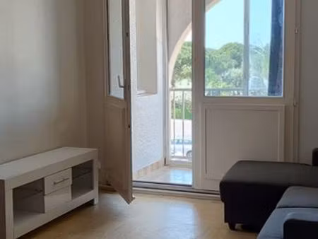 location a l'annee appart t2 gruissan