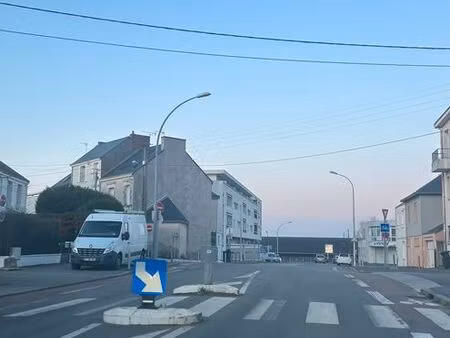 immeuble composé de 3 appartements à louer pour entreprise