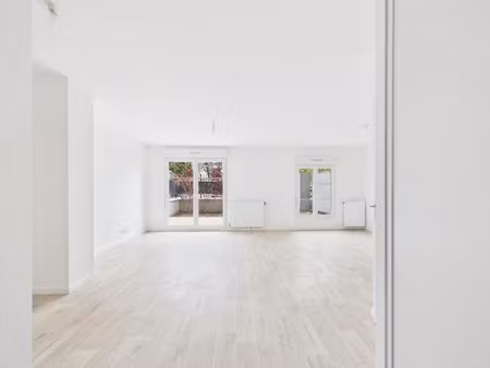 location studio vide - rue raffin  93220 gagny