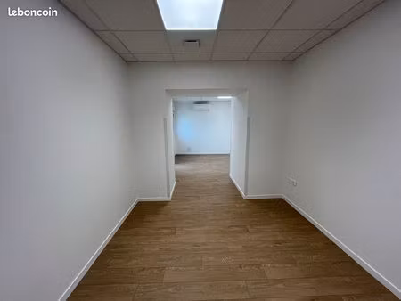 location cabinet medical