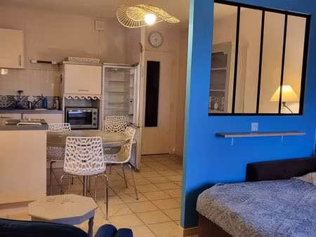 studio meuble (important-lire les details plus bas)