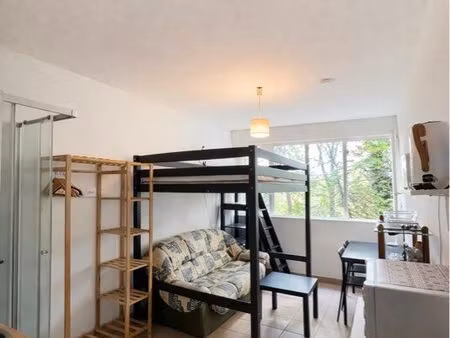 studio meublé 13 m² – lumineux – proche facs et centre-ville