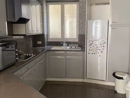 grand t3 lumineux en centre ville de nevers