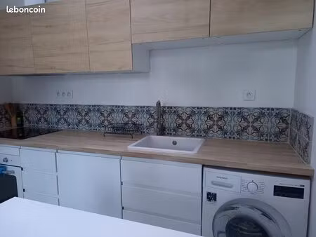 maison meublée en triplex – centre de la madeleine