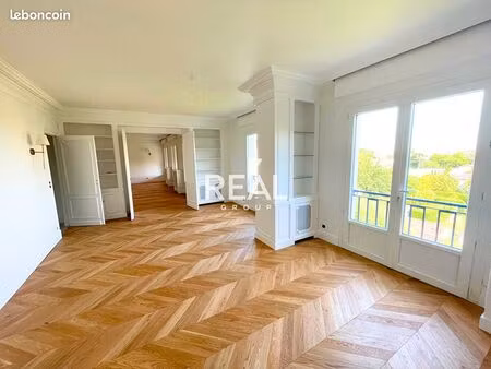 appartement 5 pièces 255 m²
