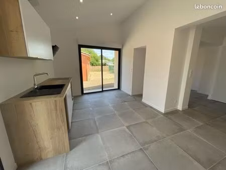 duplex avec jardin et parking