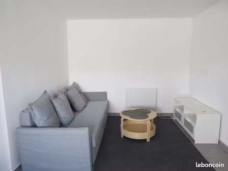 appartement t2 - pessac  à proximité des commerces et université