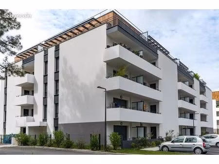 studio 1 pièce 34 m²