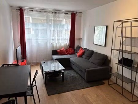 t2 meublé + parking