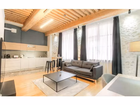 location appartement  70.87 m² t-3 à lyon 5  1 495 €