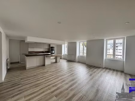 location appartement 3 pièces 104.43 m² à tulle (19000)  630 €