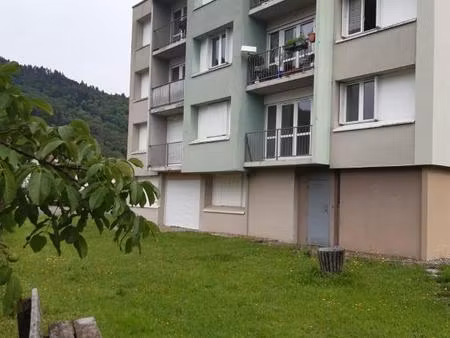 appt de type 4 à la campagne  proche belfort