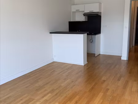 studio - rue peyronnet - quartier gare