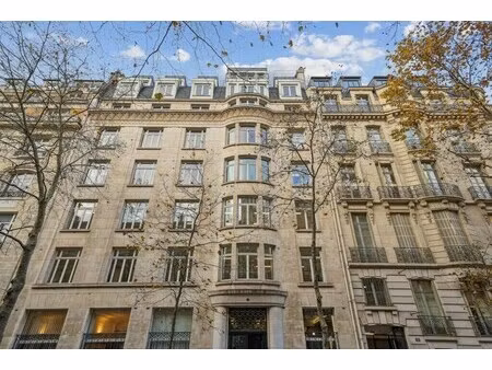 location bureaux 327 m²