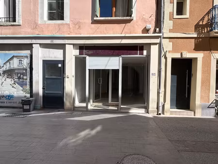 lunel - local commercial dans zone piétonne