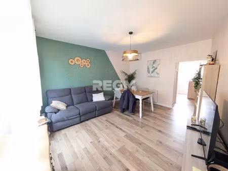 maison à louer avec extérieur