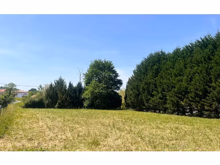 terrain guiche m² t- à vendre  75 000 €