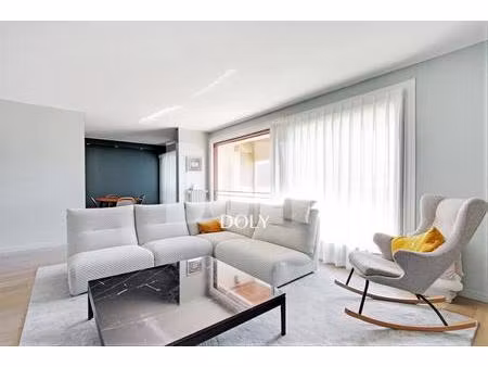 grand 3 pièces – dernier étage – vue dégagée