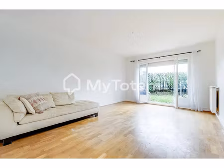 location meublée appartement 3 pièces 70 m² à les lilas (93260)  1 900 €