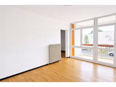 à vendre appartement t4 a rafraichir