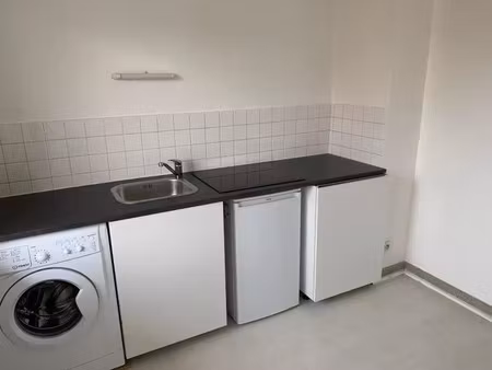 location appartement 1 pièce 28 m² à saint-étienne (42000)