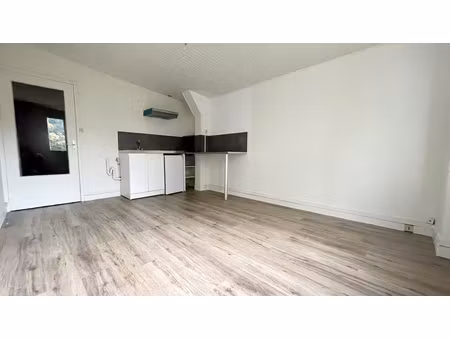 a louer - studio de 20m²