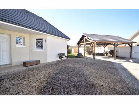 location maison  m² t-6 à assat  1 370 €