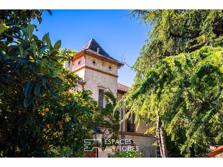 charme et authenticité pour cette demeure de caractère au coeur de céret
