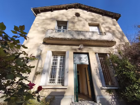 montpellier beaux-arts : maison 178 m2 à fort potentiel + pa