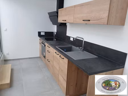 location appartement 4 pièces 96 m² à saint-andré-de-roquepertuis (30630)  850 €