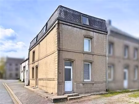 jolie maison entièrement rénovée - 2 chambres - garage