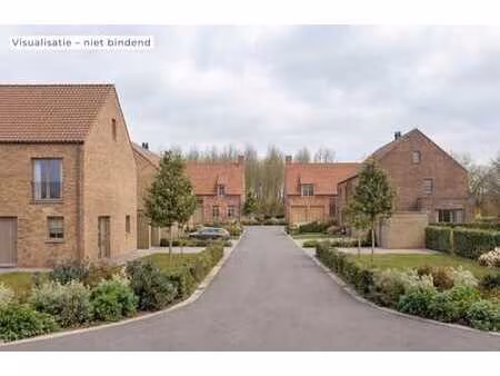 terrain à bâtir / à projet de 6.690 m² avec vue