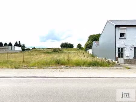 bouwgrond voor halfopen bebouwing met achterliggend weide...