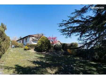 villa 6 pièces 106 m²