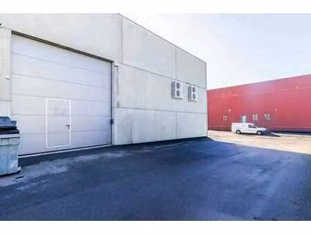 entrepot/atelier | 180m² entrepôt & 205 m² atelier/bureaux