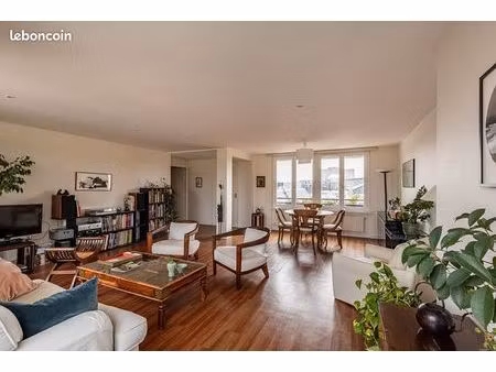 appartement 5 pièces 136 m²