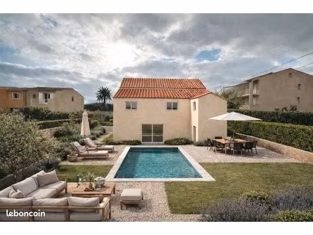 maison 5 pièces 140 m²