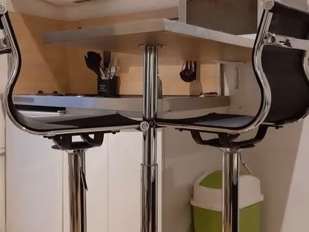 studio 19m2 hyper-centre aix en pce avec petite terrasse  complètement équipé  idéal étudi