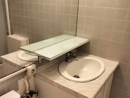 joli studio meuble vu sur verdure