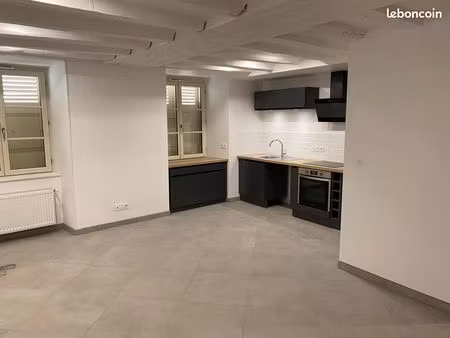 t1 centre nevers place carnot