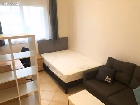 belle chambre meublée - rer b - pas de frais d'agence