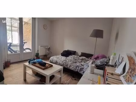 poitiers hyper centre  t1 bis meublé de 25 m² avec véranda et jardin