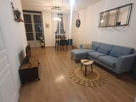 joli t3 rénové place carnot