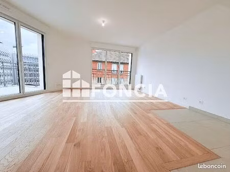 appartement 3 pièces 61.85m² à louer 1750 - suresnes 92150