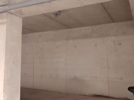 place parking garage sécurisé rezé proche aéoport