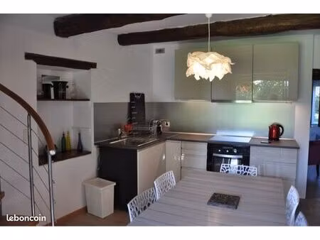 villa type mas avec jardin arboré proche centre-ville