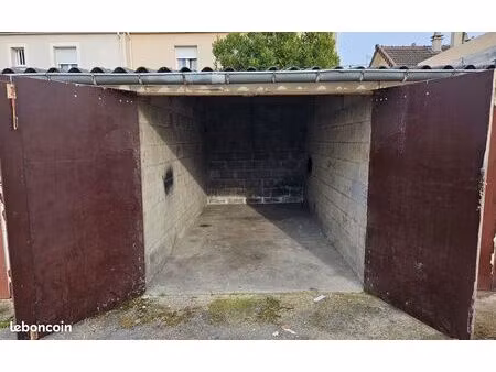 garage / box fermé 11m² - proche aéroport cdg & vidéosurveillance
