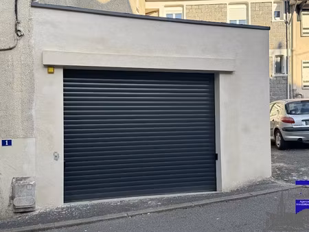 location parking 15 m² à tulle (19000)  60 €